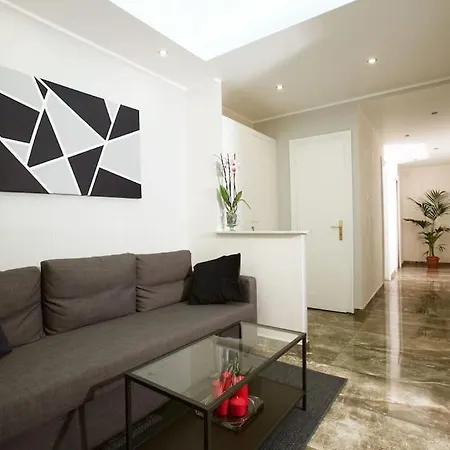 Apartment Comfort In Centro, Benvenuti Nella Cosy House *