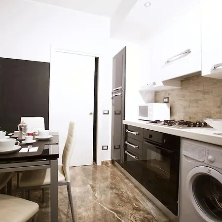 Apartment Comfort In Centro, Benvenuti Nella Cosy House Rome